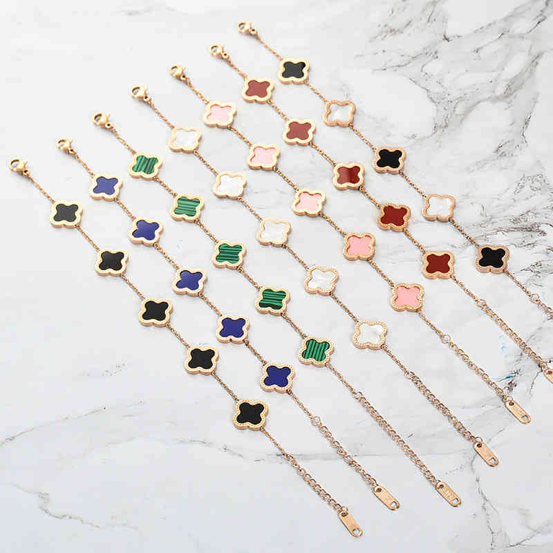 Lucky clover Korean couple simple Bracelet 18K Rose Gold non fading titanium steel bracelet
Lucky clover Korean couple simple Bracelet 18K Rose Gold non fading titanium steel bracelet
