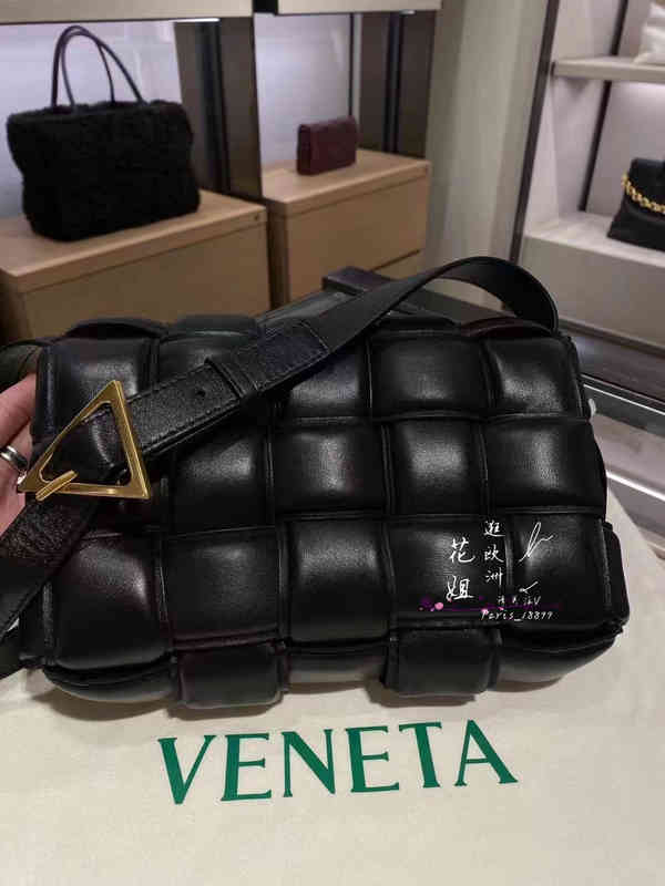 Tote Bottegas Designer Handbags Purchases Venetas Baodiejia Jodie Cassette Woven Messenger Bag Pillow and Shoulder Zc, Plum purple
Tote Bottegas Designer Handbags Purchases Venetas Baodiejia Jodie Cassette Woven Messenger Bag Pillow and Shoulder Zc, Plum purple