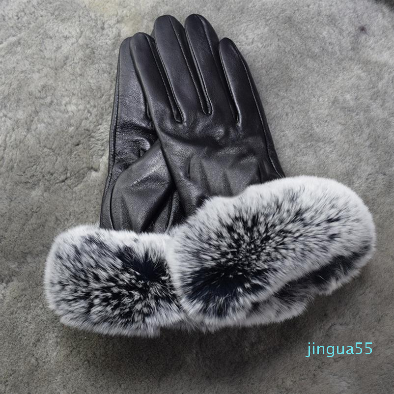 Female winter leather gloves with plush touch screen Rex Rabbit Fur mouth Korean version cycling cold proof and warm
Female winter leather gloves with plush touch screen Rex Rabbit Fur mouth Korean version cycling cold proof and warm