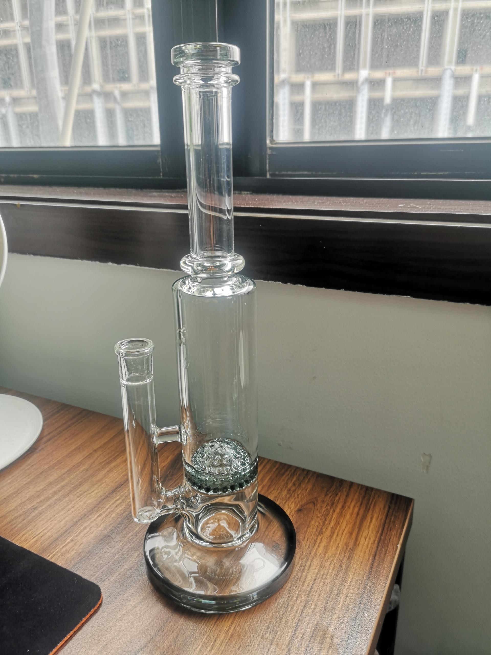 UFO percolator Straight Hookah bongs 13.8" Tall Heady Water Pipes Oil Rigs Bubbler Smoking Pipe Thick Glass Bong
UFO percolator Straight Hookah bongs 13.8" Tall Heady Water Pipes Oil Rigs Bubbler Smoking Pipe Thick Glass Bong
