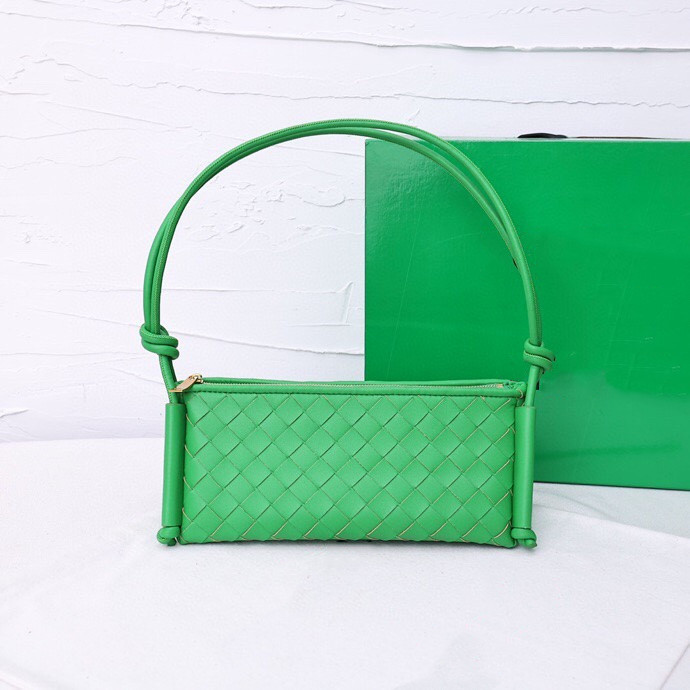 Designer triangle Bags Luxury Zipper Clutch Woven intrecciato Leather Bag 2022 New Fashion Shoulder Lady Hobo Hand Clutch Soft Tote Q6KP#, I need see other product
Designer triangle Bags Luxury Zipper Clutch Woven intrecciato Leather Bag 2022 New Fashion Shoulder Lady Hobo Hand Clutch Soft Tote Q6KP#, I need see other product