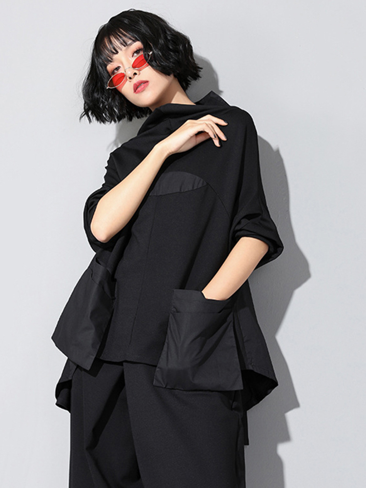 [EAM] Spring Autumn High Collar Long Sleeve Black Loose Pocket Stitch Irregular Hem Big Size T-shirt Women Fashion JQ018 220321