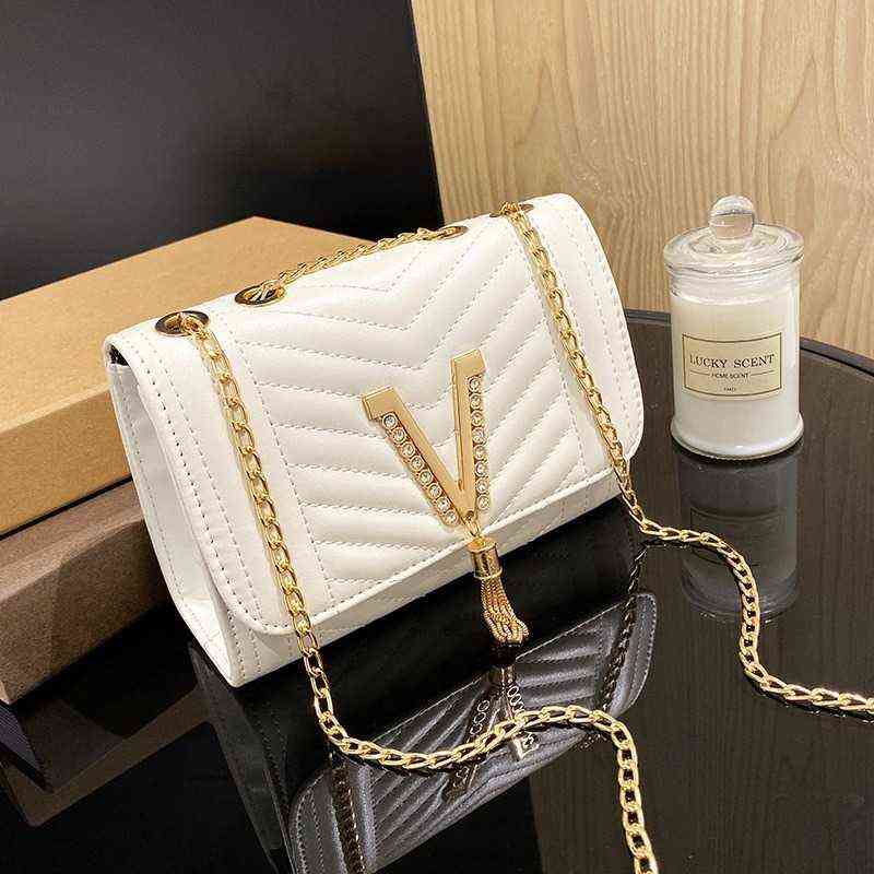 HBP Crossbody Bag Luxury Diamond Tassel Necklace s for Women Sewing Yarn v Stripe Pu Leather Shoulder Ladies Purses and Handbags 220727, White bag
HBP Crossbody Bag Luxury Diamond Tassel Necklace s for Women Sewing Yarn v Stripe Pu Leather Shoulder Ladies Purses and Handbags 220727, White bag