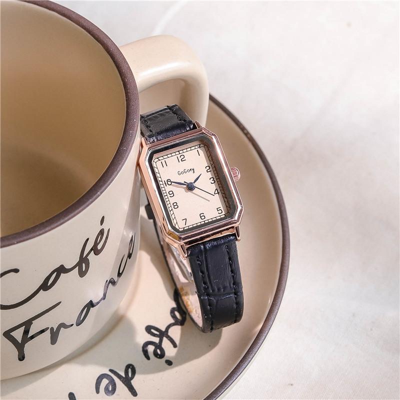 Wristwatches Exquisite Retro Rectangle Women Watches Simple Number Scale Female Quartz Clock Qualities Ladies Wristwatch With Vintage Leathe, White set
Wristwatches Exquisite Retro Rectangle Women Watches Simple Number Scale Female Quartz Clock Qualities Ladies Wristwatch With Vintage Leathe, White set