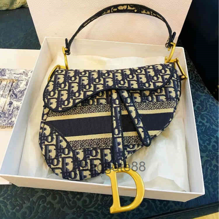 designer bags chrsitainbags Bag Saddles 2022 Handbags Women handbags Versatile Women's Bag Embroidered Saddle Messenger Old Fl IEPR, Black and blue flower trumpet (silk
designer bags chrsitainbags Bag Saddles 2022 Handbags Women handbags Versatile Women's Bag Embroidered Saddle Messenger Old Fl IEPR, Black and blue flower trumpet (silk
