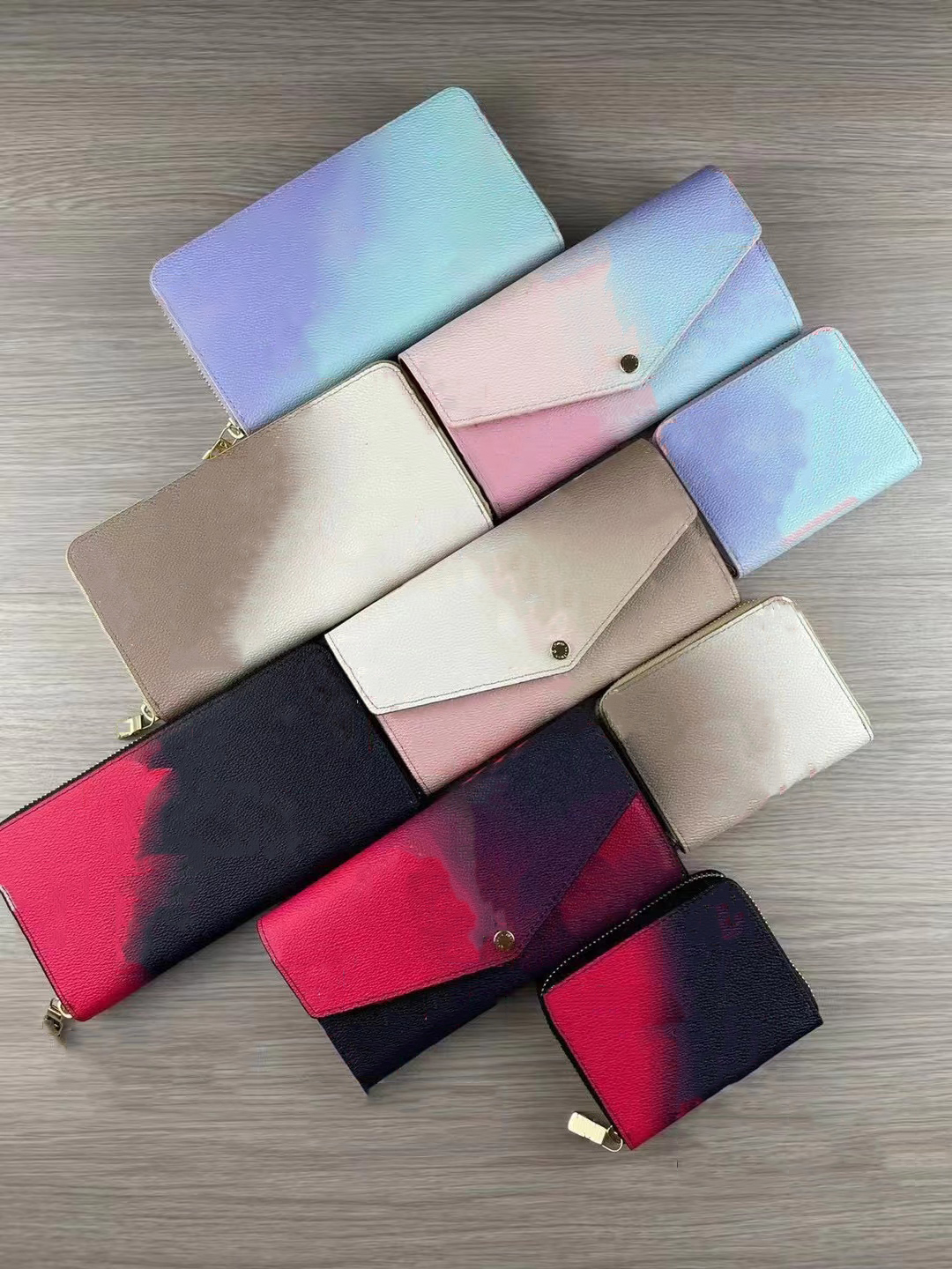 Fashion flowers designer wallets luxurys Womens Mens leather bags High Quality Classic Letters Key coin Purse card holder Original box 81276, No box
Fashion flowers designer wallets luxurys Womens Mens leather bags High Quality Classic Letters Key coin Purse card holder Original box 81276, No box
