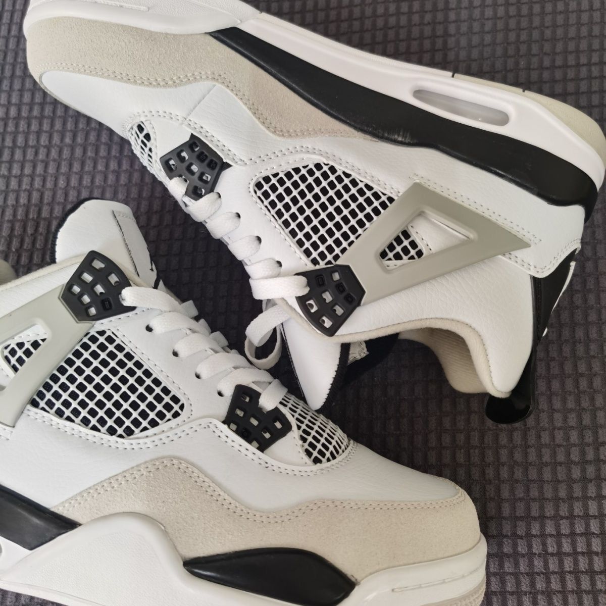 4S Shoes small white cement gray white men's women's black panda high top actual combat sports basketball dh6927-111
4S Shoes small white cement gray white men's women's black panda high top actual combat sports basketball dh6927-111