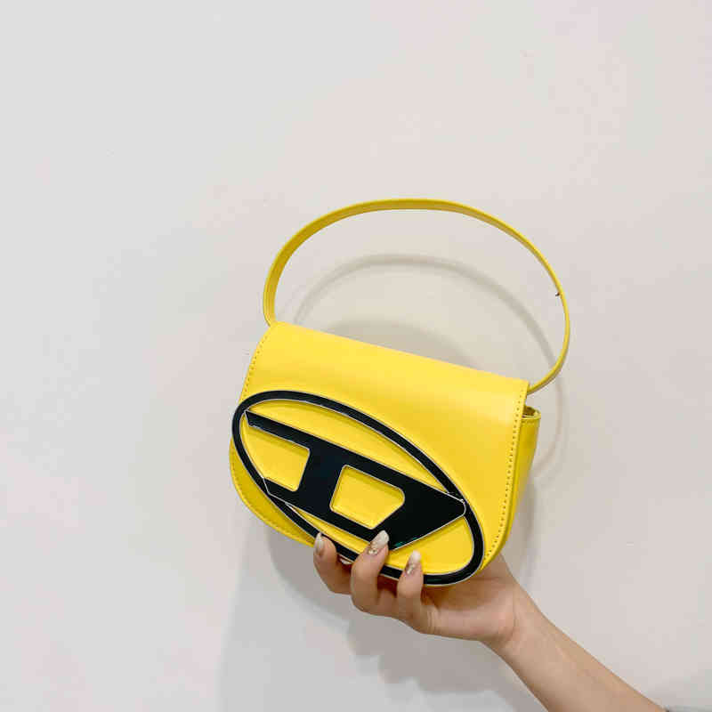 diese Tote Women Top Handle Purse Half Round Design Brand Leather Underarm Flap Shoulder Bag Fashion Handbags 220507, Black
diese Tote Women Top Handle Purse Half Round Design Brand Leather Underarm Flap Shoulder Bag Fashion Handbags 220507, Black