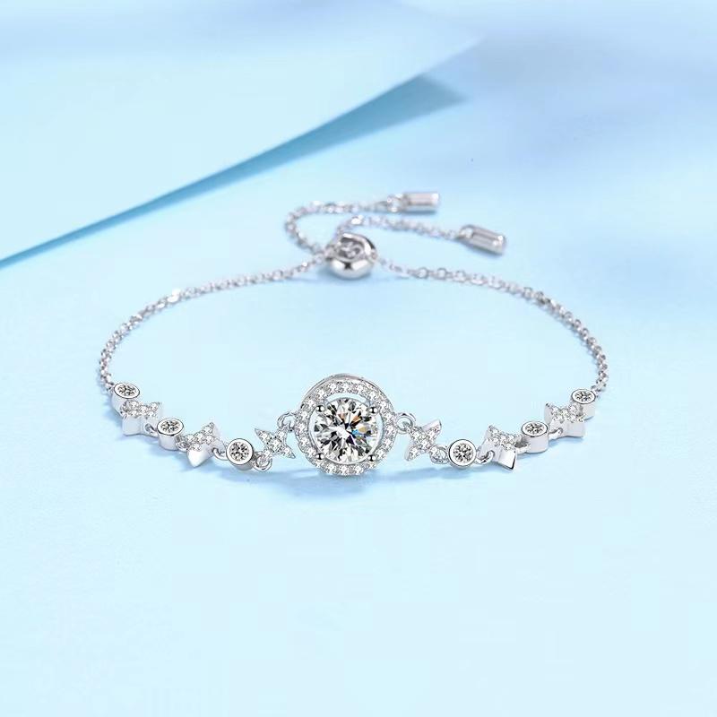 Charm Bracelets Trendy Platinum Plated Silver 925 1ct D Color VVS1 Round Moissanite For Women Girls Jewelry Birthday Gift With GraCharm Char
Charm Bracelets Trendy Platinum Plated Silver 925 1ct D Color VVS1 Round Moissanite For Women Girls Jewelry Birthday Gift With GraCharm Char