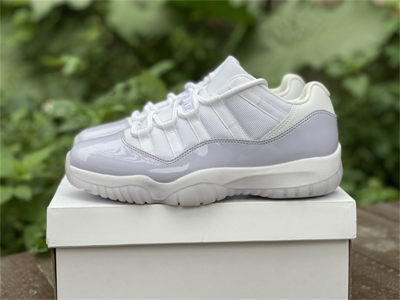 Shoes 2022 Authentic 11s Low Pure Violet Basketball Mens White Jumpman XI Designer Sports Sneakers Size US5.5-10.5 Shoebox
Shoes 2022 Authentic 11s Low Pure Violet Basketball Mens White Jumpman XI Designer Sports Sneakers Size US5.5-10.5 Shoebox
