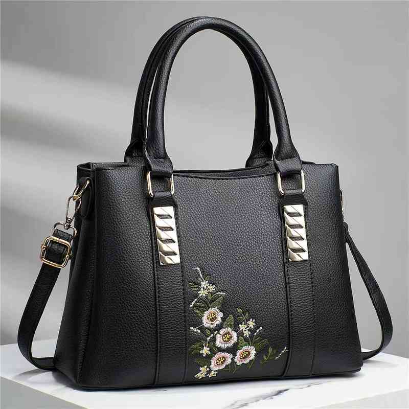 New Embroidered Handbag for Girls Simple Large Capacity Cross-body Mom Single Shoulder, Dark red
New Embroidered Handbag for Girls Simple Large Capacity Cross-body Mom Single Shoulder, Dark red