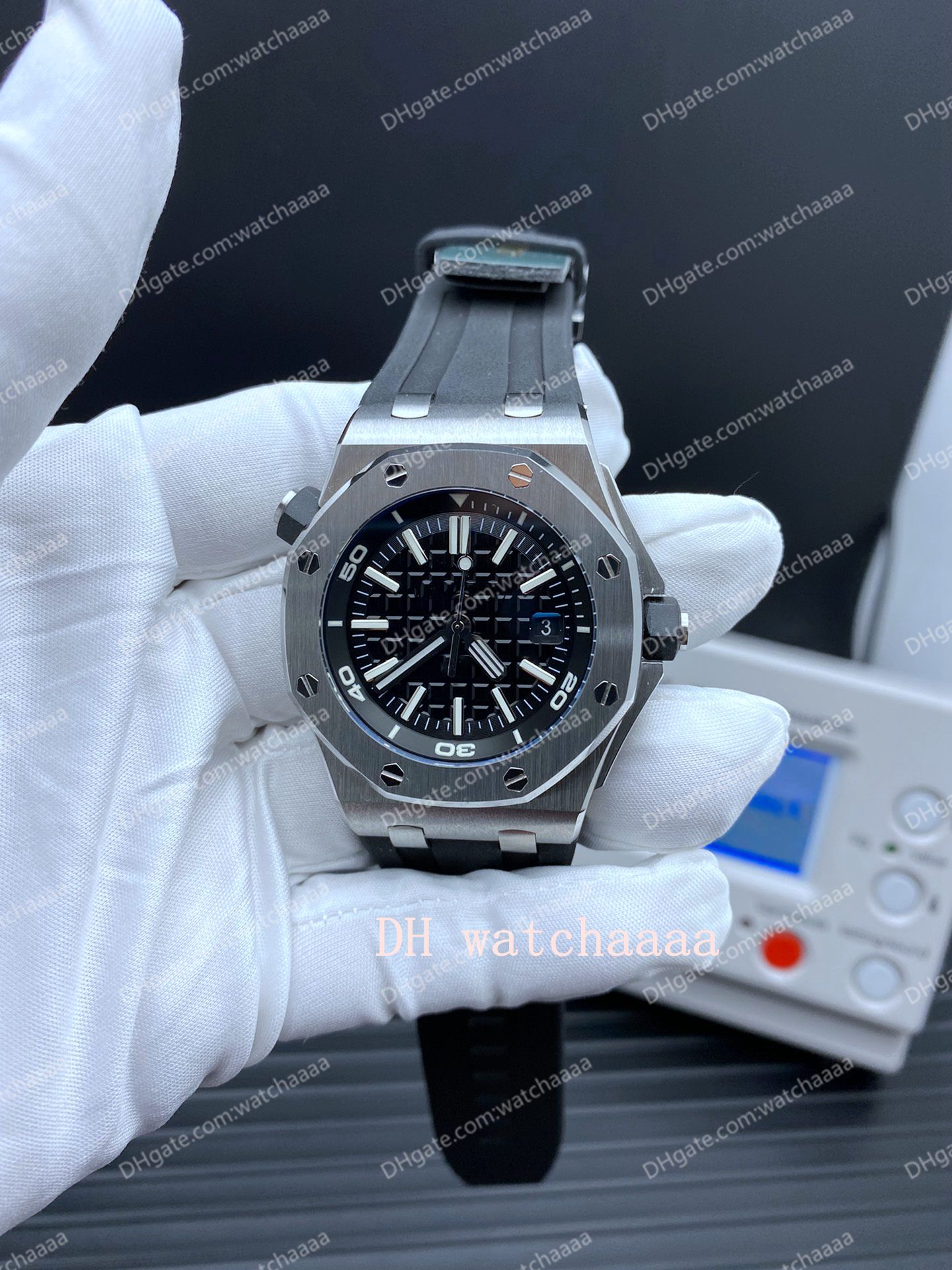 2022 New Diver Date 42mm Black Dial Automatic Men's Watch Silver 316L Steel Case Rubber Strap Men's Watches
2022 New Diver Date 42mm Black Dial Automatic Men's Watch Silver 316L Steel Case Rubber Strap Men's Watches