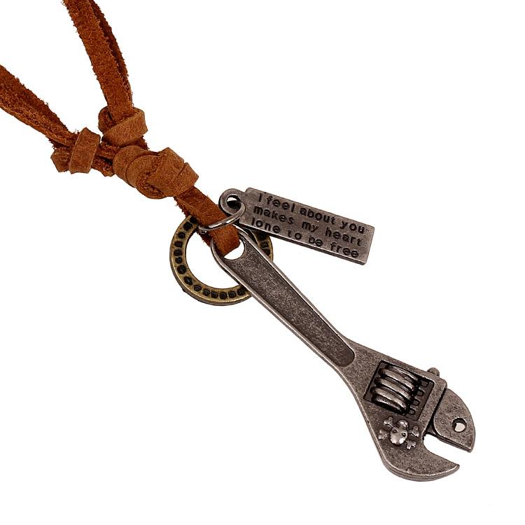 Pendant Necklaces European And American Selling Fashion Accessories Sweater Chain Wrench Retro First Layer Cowhide Leather NecklacePendant
Pendant Necklaces European And American Selling Fashion Accessories Sweater Chain Wrench Retro First Layer Cowhide Leather NecklacePendant