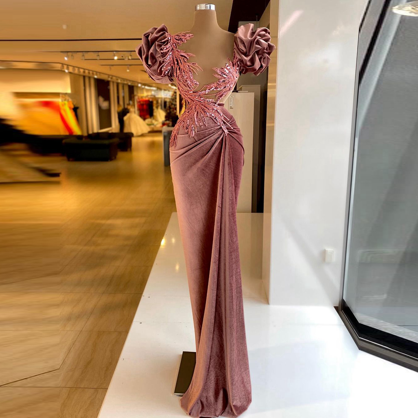 Sheer Neck Rose Pink Velvet Evening Dresses Sequined Pleats Prom Dresses Short Puffy Sleeves Celebrity Women Formal Party Pageant Gowns, Dark green
Sheer Neck Rose Pink Velvet Evening Dresses Sequined Pleats Prom Dresses Short Puffy Sleeves Celebrity Women Formal Party Pageant Gowns, Dark green