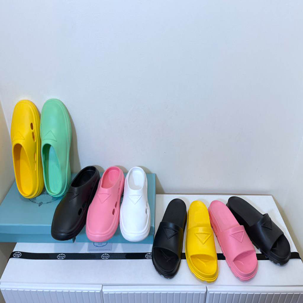 Designer Summer Couple Slippers Platform Triangle Integrated molding Odorless High-end material more color Sandal, Bubble bag
Designer Summer Couple Slippers Platform Triangle Integrated molding Odorless High-end material more color Sandal, Bubble bag