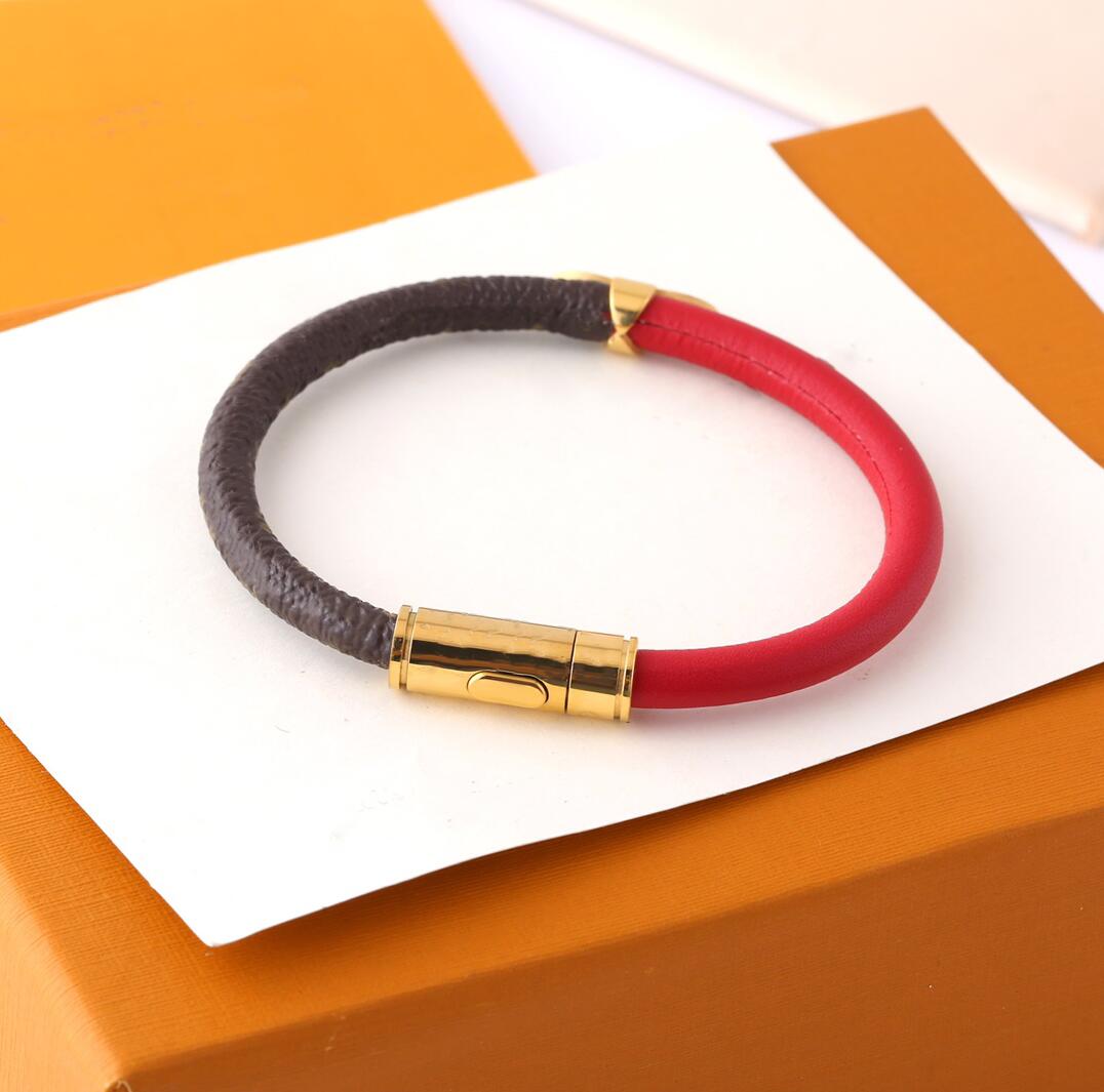 2022 Women Charm Bracelets Couple Jewelry Love Letter leather Bracelet Simple Man Bangles gift
2022 Women Charm Bracelets Couple Jewelry Love Letter leather Bracelet Simple Man Bangles gift