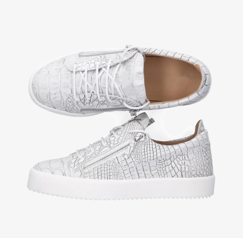 22s Mens casual shoes low-tops sneakers Frankie trainers black leather upper patent leathers Rubber sole with gold zipper platform sneaker
22s Mens casual shoes low-tops sneakers Frankie trainers black leather upper patent leathers Rubber sole with gold zipper platform sneaker