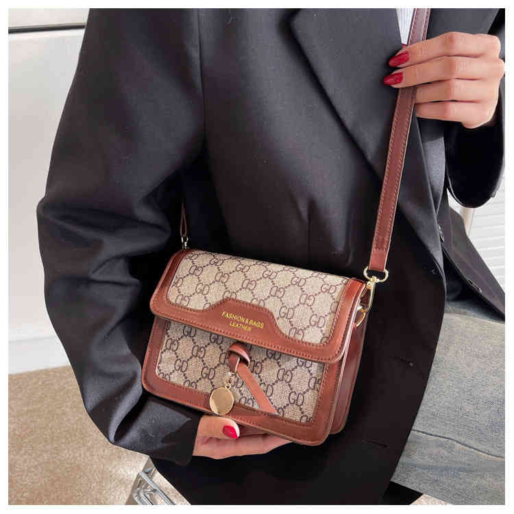 Bag female new letter versatile armpit bag high sense sling one Shoulder Messenger small square bag Purses_WY5X, Coffee
Bag female new letter versatile armpit bag high sense sling one Shoulder Messenger small square bag Purses_WY5X, Coffee