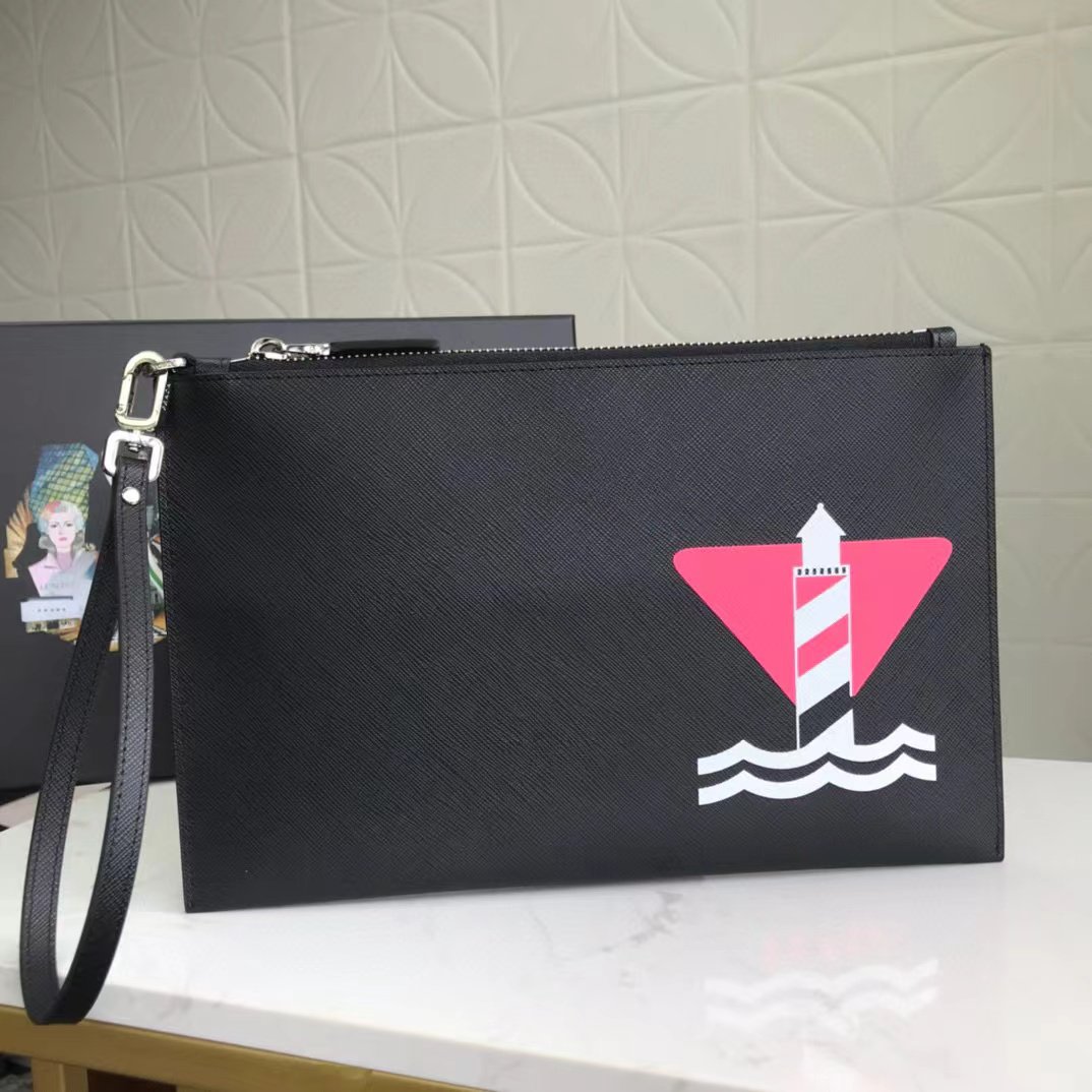 High Quality Designers Clutch Bags Men and Women Luxurys Handbags Lady Classic Large Capacity Brown Purses Business POUCH Wash Bag fashion wallets, Plum
High Quality Designers Clutch Bags Men and Women Luxurys Handbags Lady Classic Large Capacity Brown Purses Business POUCH Wash Bag fashion wallets, Plum