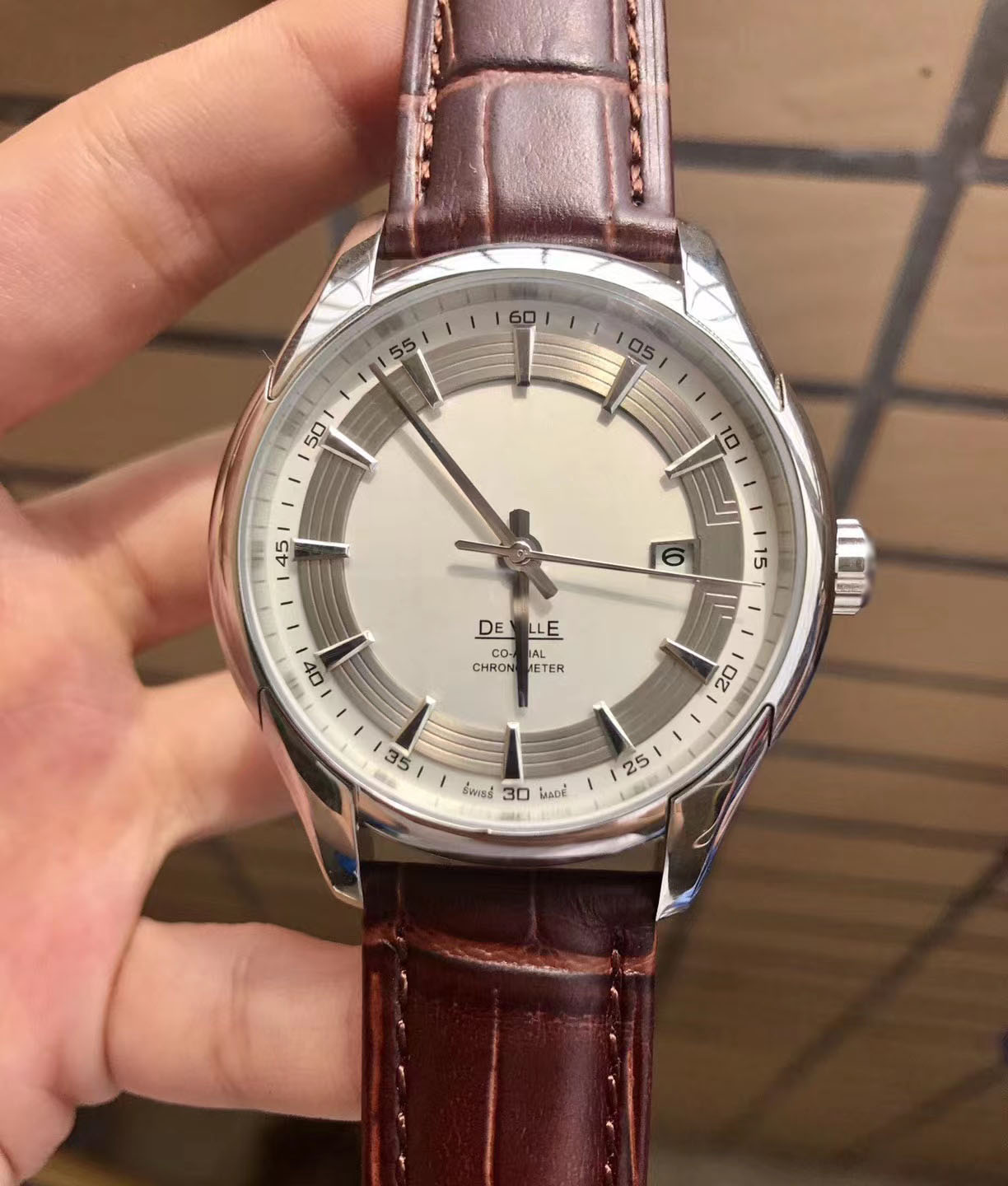 watches for men Style Classic glass calendar display design automatic mechanism transparent bottom cover sports Gold Silver 8500 movement omeg Watch wristwatch, Carton
watches for men Style Classic glass calendar display design automatic mechanism transparent bottom cover sports Gold Silver 8500 movement omeg Watch wristwatch, Carton