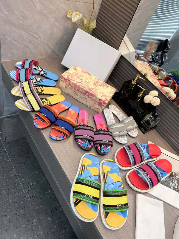 2022 Women Dways Slide slippers Sandals Burgundy Embroidered Cotton Outdoor sandal Summer Designer Luxury Fashion Ladies Beach Flat Flip Flops, #3
2022 Women Dways Slide slippers Sandals Burgundy Embroidered Cotton Outdoor sandal Summer Designer Luxury Fashion Ladies Beach Flat Flip Flops, #3