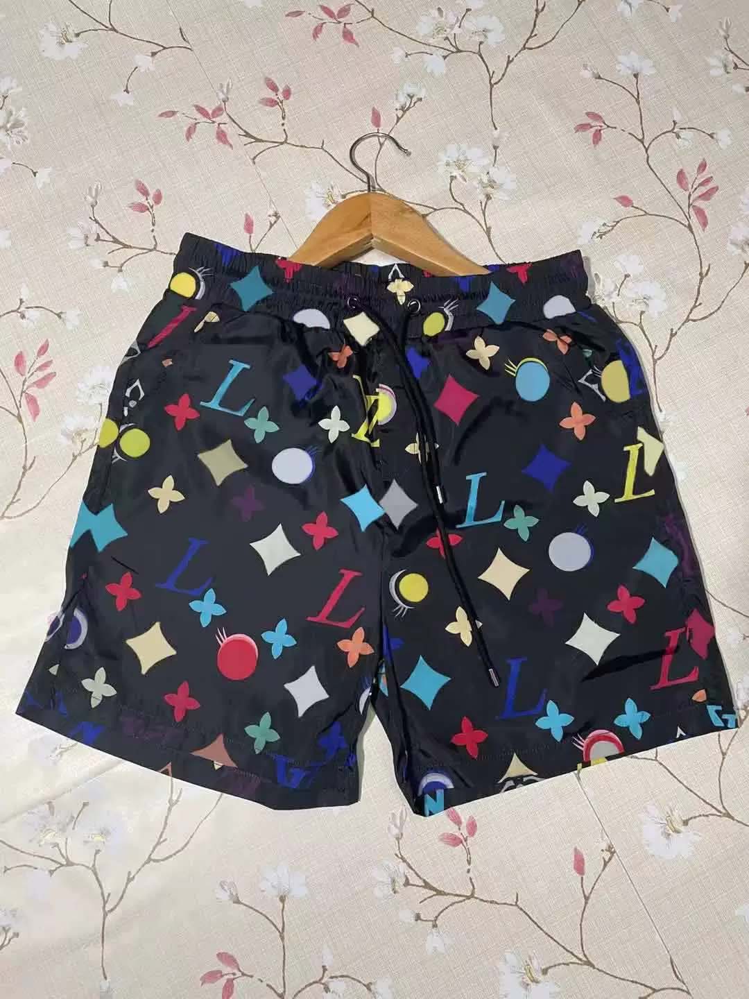 Summer Mens Shorts Designers Casual Sports 2021 Fashion Quick Drying Men Beach Pants Black and White letter print Short Asian Size M-XXXL, 11
Summer Mens Shorts Designers Casual Sports 2021 Fashion Quick Drying Men Beach Pants Black and White letter print Short Asian Size M-XXXL, 11
