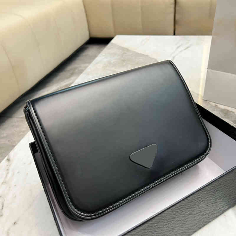 Shoulder Bags Designer purse wallet Womens Handbag Leather Tote Luxury Bags Letters Messenger Fashion Small Square Crossbody Bag 220611, Pink
Shoulder Bags Designer purse wallet Womens Handbag Leather Tote Luxury Bags Letters Messenger Fashion Small Square Crossbody Bag 220611, Pink