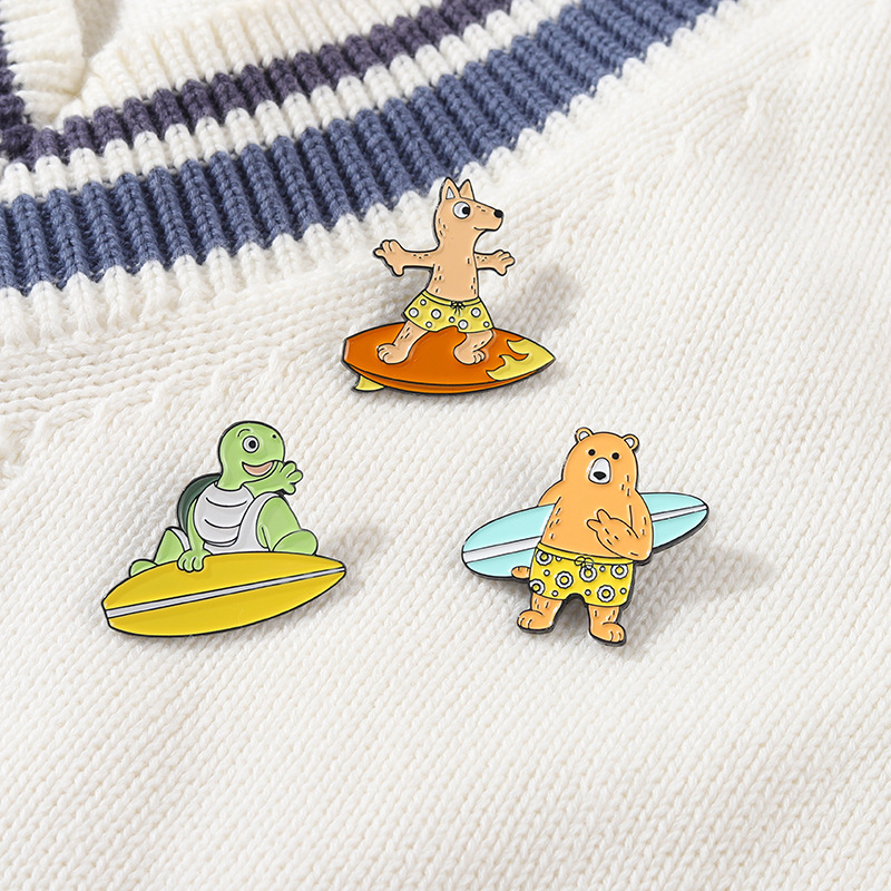 Sea Turtle Bear Crocodile Antelope Surfing Shaped Brooches Unisex Cartoon Animal With Surfboard Lapel Pins Summer Alloy Enamel Jeans Hats Clothes Brooch Badge
Sea Turtle Bear Crocodile Antelope Surfing Shaped Brooches Unisex Cartoon Animal With Surfboard Lapel Pins Summer Alloy Enamel Jeans Hats Clothes Brooch Badge