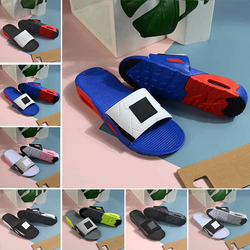 2022 Summer 90 men women slippers fashion slides 90s triple black white grey outdoor mens flat flip flops beach hotel platform sandals 36-45 
2022 Summer 90 men women slippers fashion slides 90s triple black white grey outdoor mens flat flip flops beach hotel platform sandals 36-45