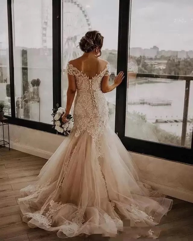 Vintage Bohemian Country Mermaid Wedding Gowns Off Shoulder Lace Appliqued Boho Bridal Dress Court Train Sexy Backless Plus Size Arabic Vestidos De No