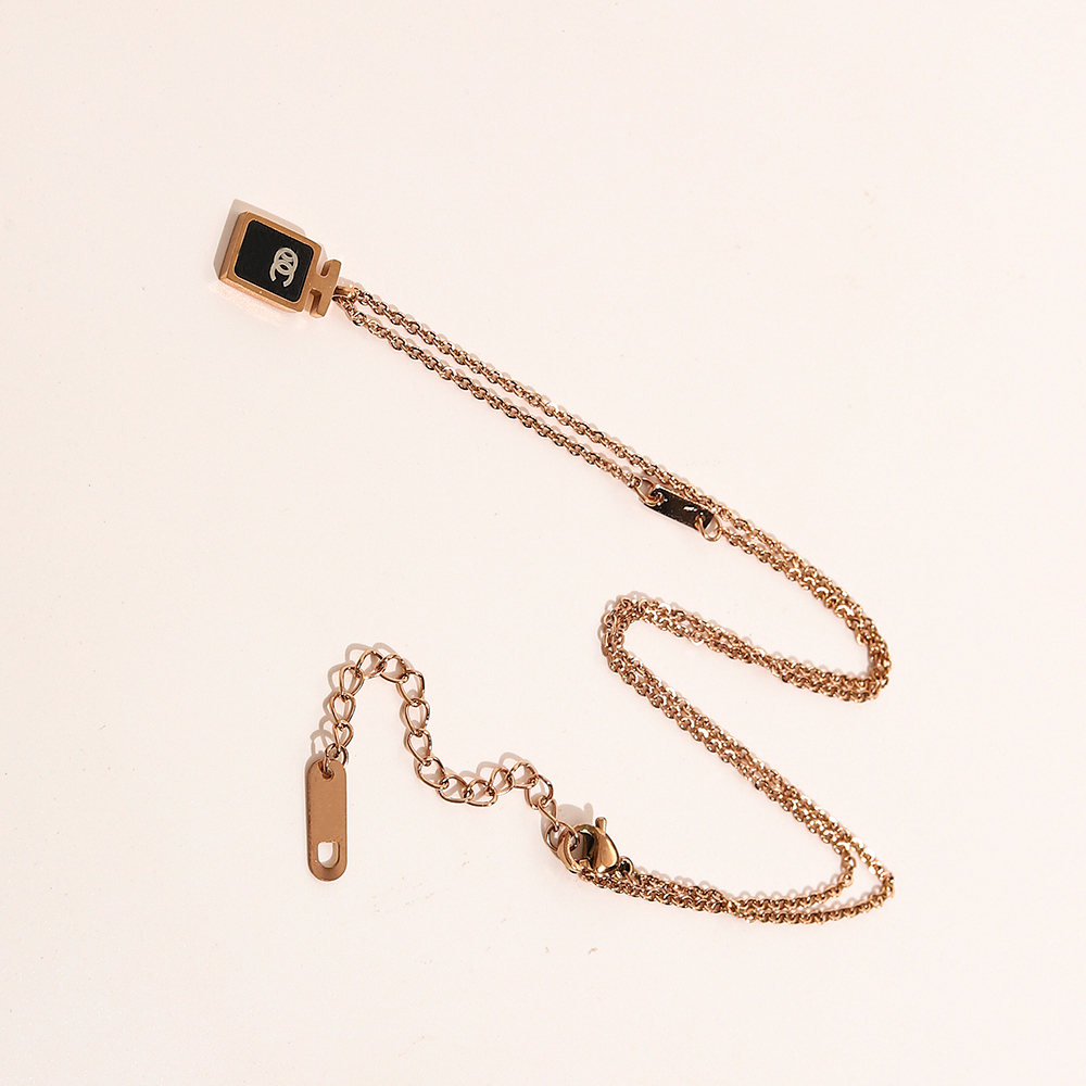 Fashion Women Luxury Designer Necklace Choker Chain Rose Gold Plated Stainless Steel Letter Pendants Statement Jewelry Accessories ZG1573
Fashion Women Luxury Designer Necklace Choker Chain Rose Gold Plated Stainless Steel Letter Pendants Statement Jewelry Accessories ZG1573