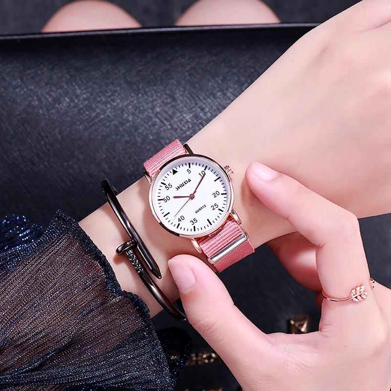 Wristwatches Retro Round Quartz Stainless Dial Casual Wrist Watches Fabric Strap Fashionable Clock For Waterproof Wristwatch Women, White
Wristwatches Retro Round Quartz Stainless Dial Casual Wrist Watches Fabric Strap Fashionable Clock For Waterproof Wristwatch Women, White