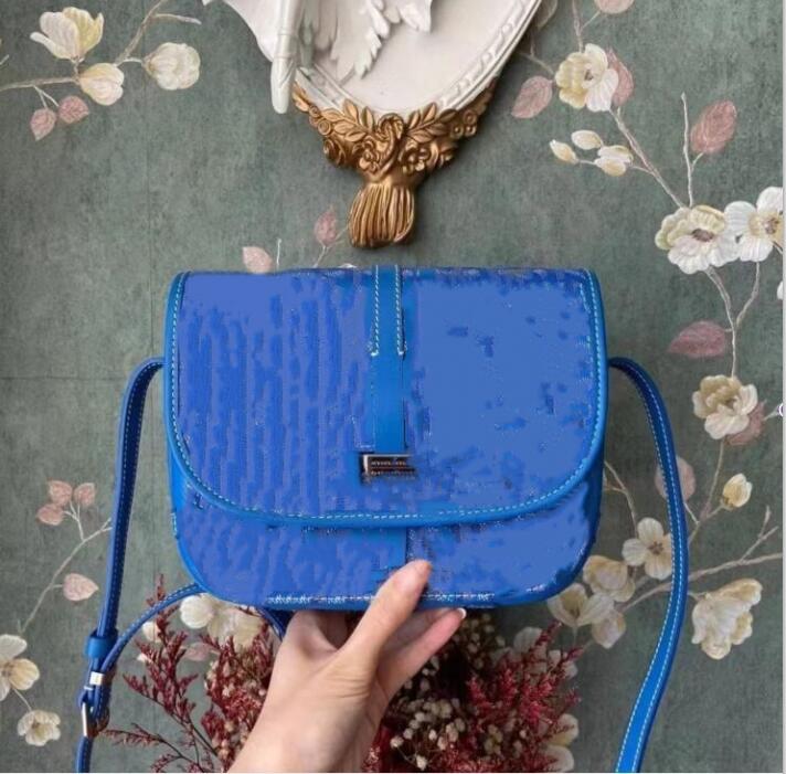 Top quality luxurys designers postman Bags Wallets card holder Cross Body tote mens Genuine leather Shoulder Bags envelope purse womens Holders hangbag G222095, Deep blue 
Top quality luxurys designers postman Bags Wallets card holder Cross Body tote mens Genuine leather Shoulder Bags envelope purse womens Holders hangbag G222095, Deep blue