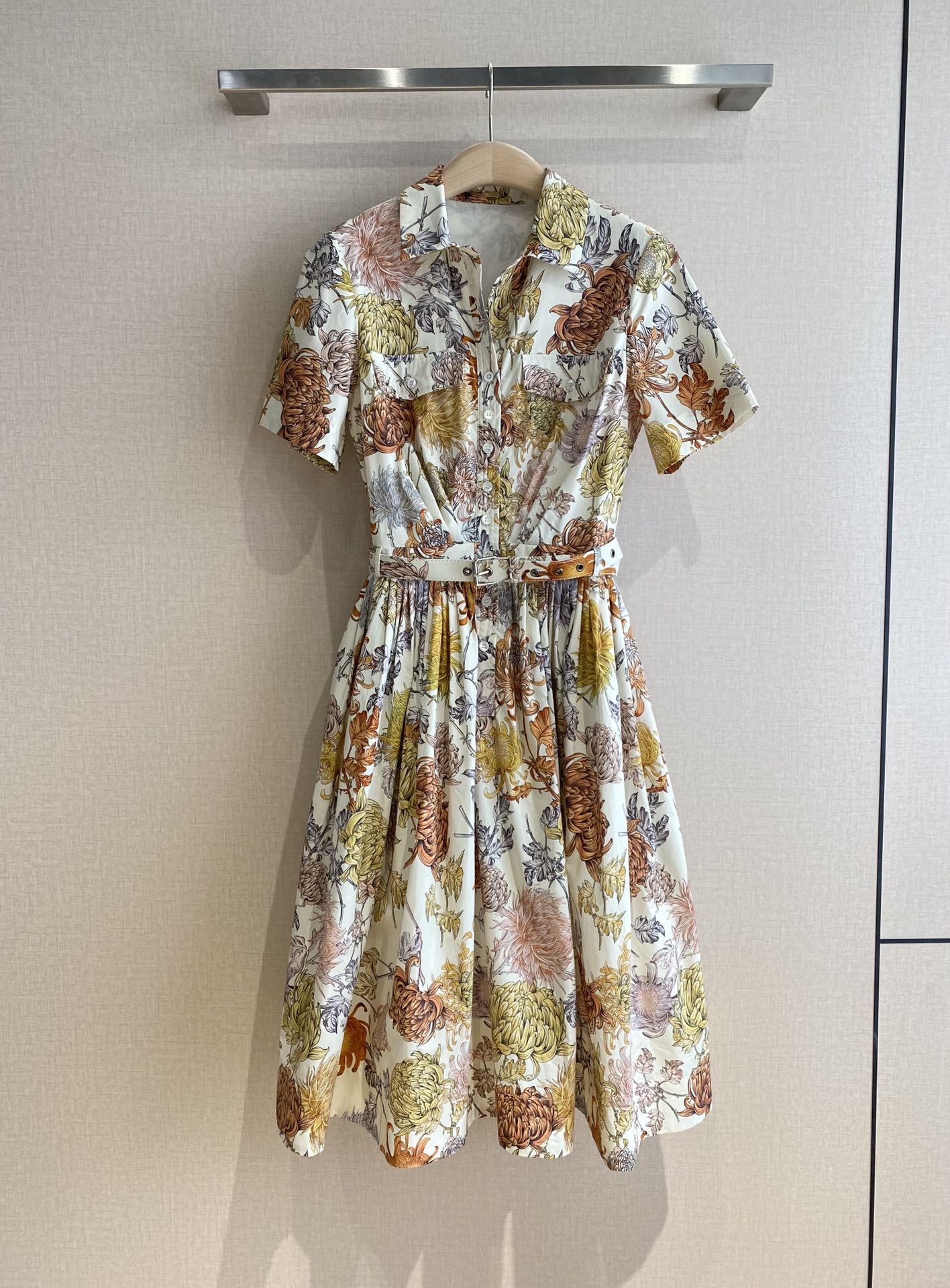 2022 tide brand newCasual Dresses large-area colorful chrysanthemum printing, 100% cotton, Multi
2022 tide brand newCasual Dresses large-area colorful chrysanthemum printing, 100% cotton, Multi