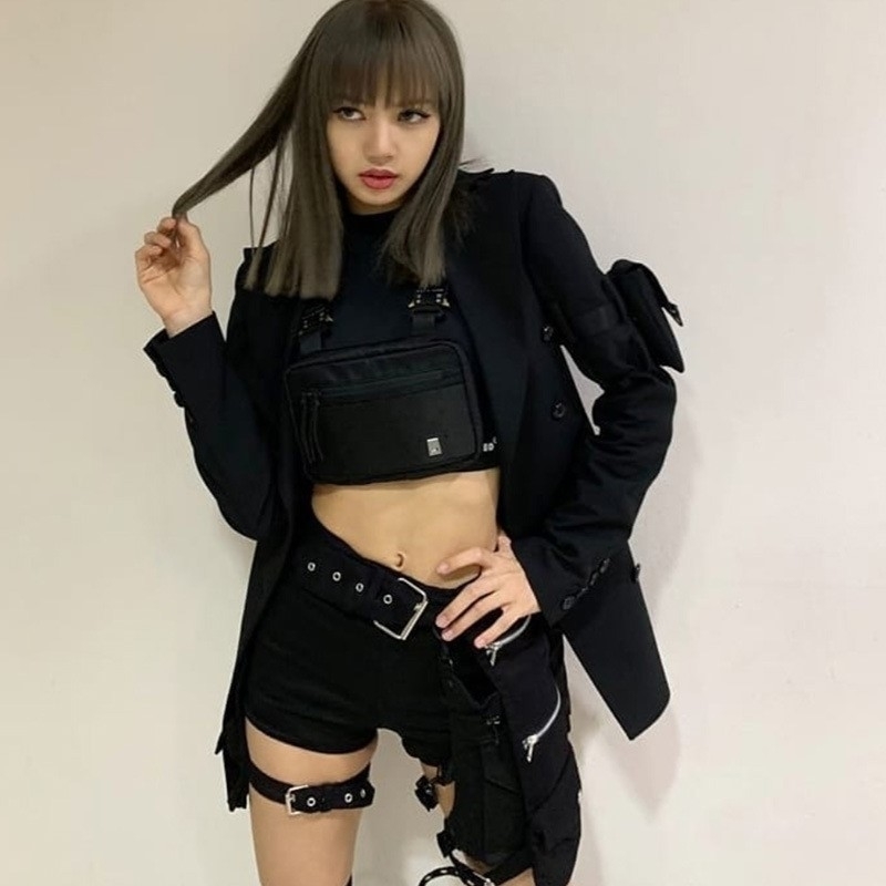 Summer Solid High Waist Pockets Shorts Women Lisa Streetwear Sashes Patchwork Short Ladies High Street Short cwk00185 Y200512, Black
Summer Solid High Waist Pockets Shorts Women Lisa Streetwear Sashes Patchwork Short Ladies High Street Short cwk00185 Y200512, Black