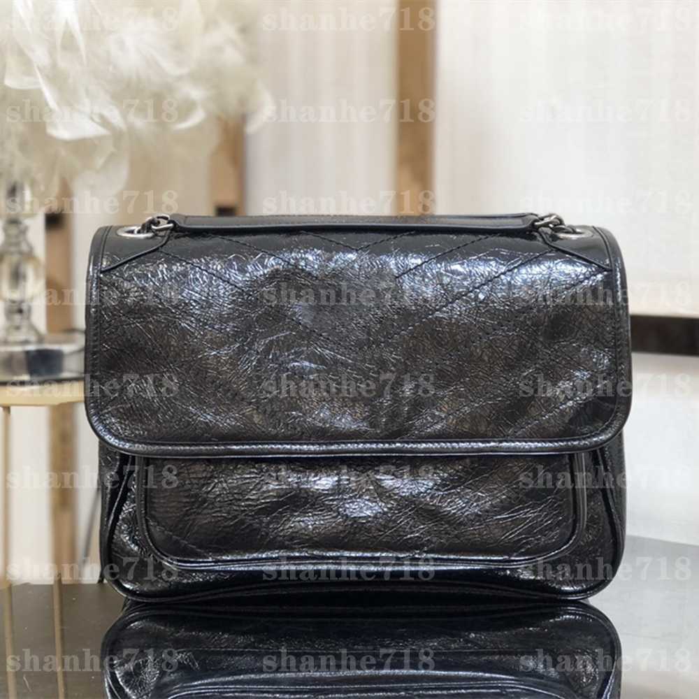 S/M size Oil Wax Cowhide Niki Shoulder Crossbody Bag Designer Luxury Handbags Women Envelope Messenger Bag Lady Flap Purses Clutch Wallets, Add box + dust bag
S/M size Oil Wax Cowhide Niki Shoulder Crossbody Bag Designer Luxury Handbags Women Envelope Messenger Bag Lady Flap Purses Clutch Wallets, Add box + dust bag
