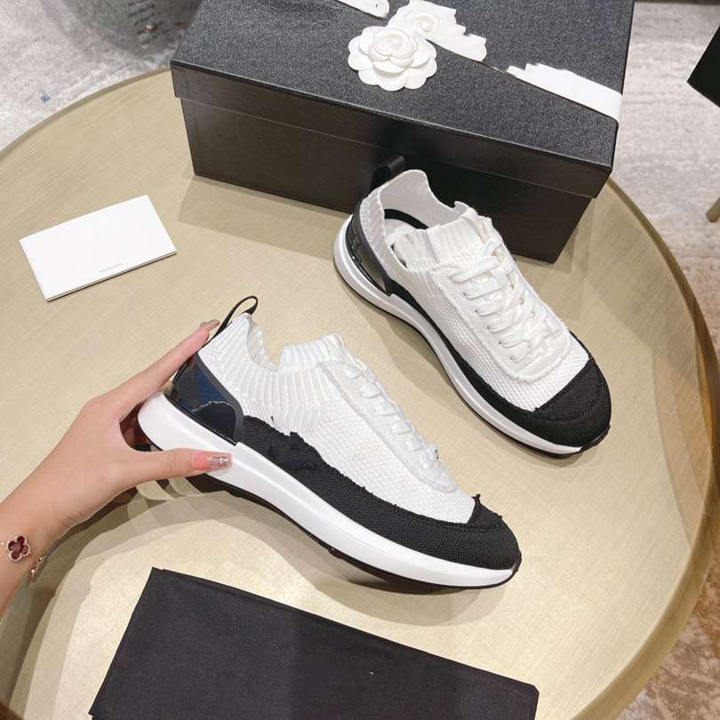 High Quality Designer CC Shoes Cycling Footwear Outdoor Sports Running Shoes Women Sneaker Fashion Thick Sole Breathable Multiple Colors Channel gdfg
High Quality Designer CC Shoes Cycling Footwear Outdoor Sports Running Shoes Women Sneaker Fashion Thick Sole Breathable Multiple Colors Channel gdfg