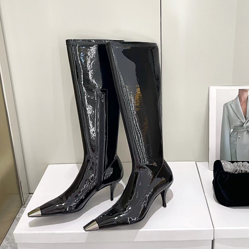 Black Fashionable Boots with metal square head side zipper Sexy luxury designer Knee Boots8.5
Black Fashionable Boots with metal square head side zipper Sexy luxury designer Knee Boots8.5