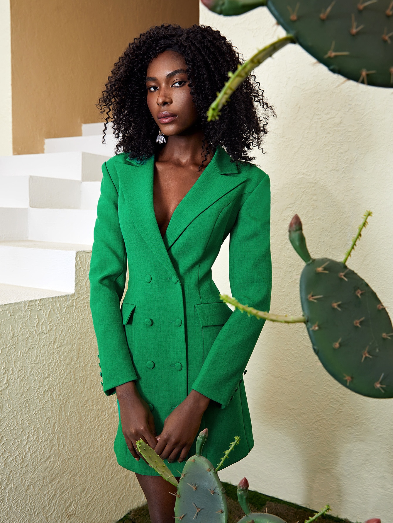 Green Double Breasted Women Suits Slim Long Jacket Sexy Hollow Back Ladies Prom Evening Guest Formal Wear Custom Made Blazer