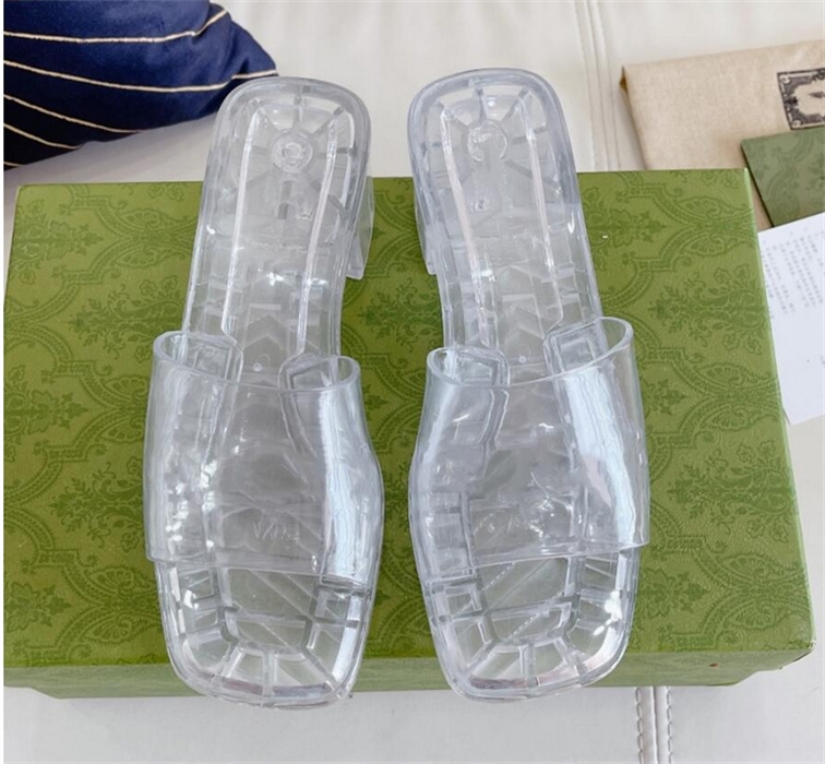 2022 designer woman slipper fashion lady Sandals Beach Thick bottom Sell Well slippers platform Alphabet Rubber High heel slides
2022 designer woman slipper fashion lady Sandals Beach Thick bottom Sell Well slippers platform Alphabet Rubber High heel slides