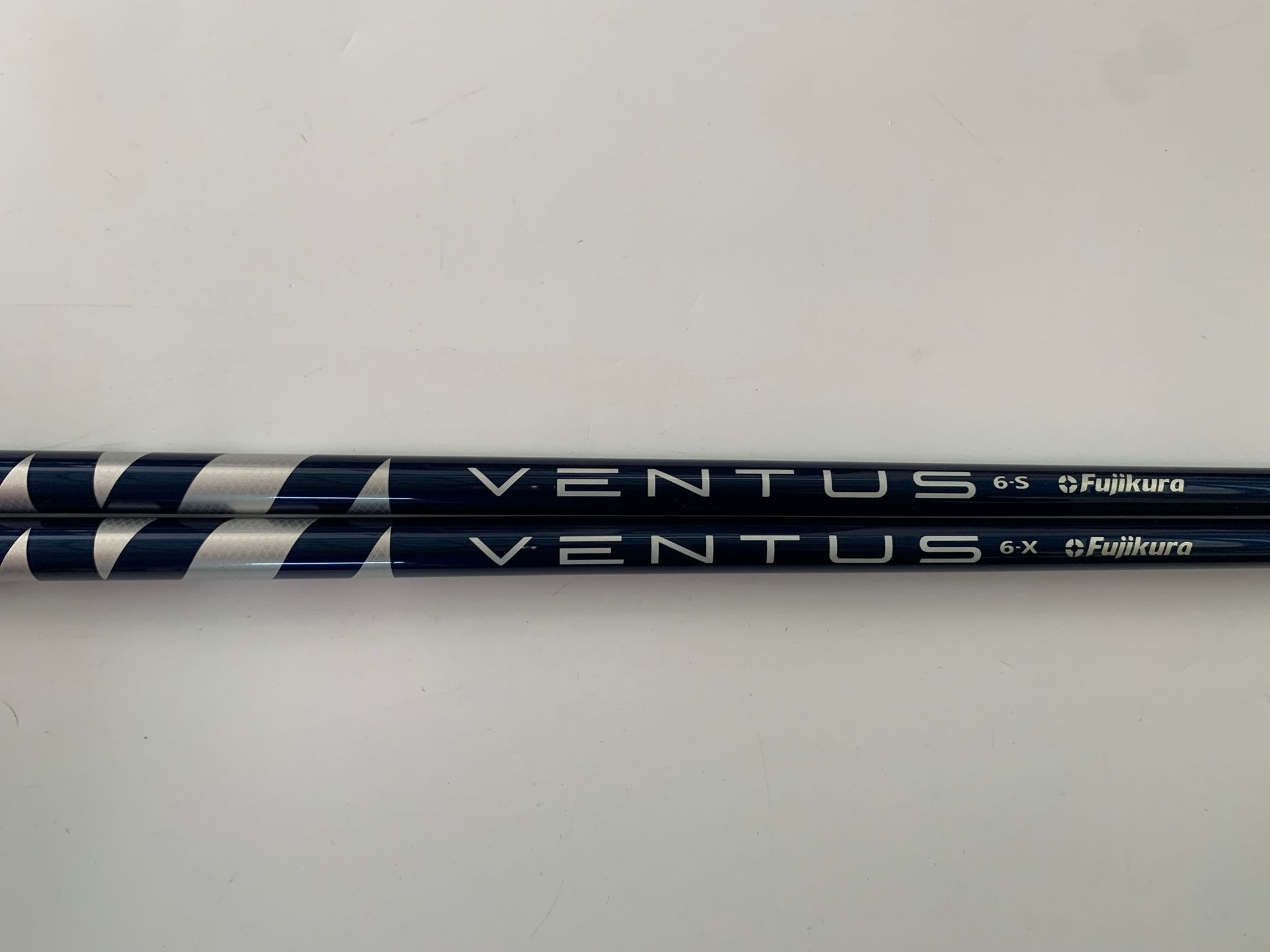 3PCS FUJIKURA VENTUS 6 Graphite Shaft 0.335 S/X Flex VENTUS6 Blue Golf Graphite Shaft for Golf Woods
3PCS FUJIKURA VENTUS 6 Graphite Shaft 0.335 S/X Flex VENTUS6 Blue Golf Graphite Shaft for Golf Woods