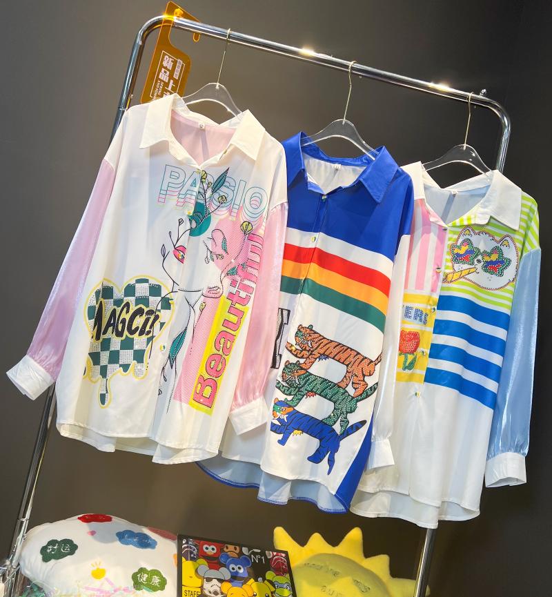 Women's Blouses & Shirts Trendy Chiffon For Women 2022 Spring Summer Mid-long Loose Printing Cardigans Top Long-sleeved Streetwear ShirtWome
Women's Blouses & Shirts Trendy Chiffon For Women 2022 Spring Summer Mid-long Loose Printing Cardigans Top Long-sleeved Streetwear ShirtWome