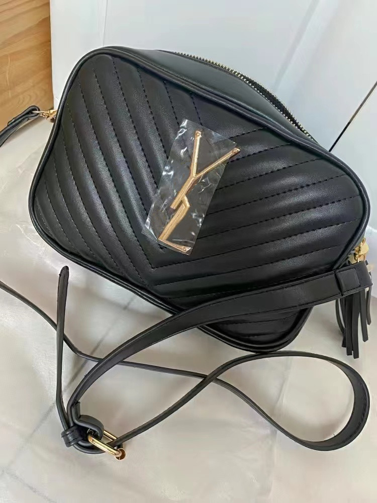Top Quality Handbags Wallet Handbag Women Camera Designer Bags Crossbody Soho Bag Disco Shoulder Bag Fringed Messenger Bags Purse 23cm, Gold
Top Quality Handbags Wallet Handbag Women Camera Designer Bags Crossbody Soho Bag Disco Shoulder Bag Fringed Messenger Bags Purse 23cm, Gold