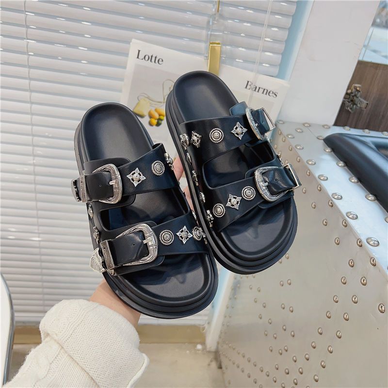 Summer New Slippers Metal Buckle Fashion Flat Bottom Versatile Comfortable Soft Bottom Outdoor Personality Fairy Wind Shopping Sandals