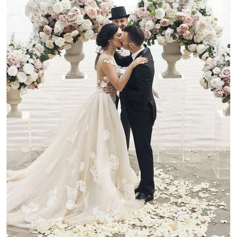 Elegant Detachable Train Lace Mermaid Wedding Dress Sexy Backless Appliques Short Sleeve Champagne Wedding Dresses