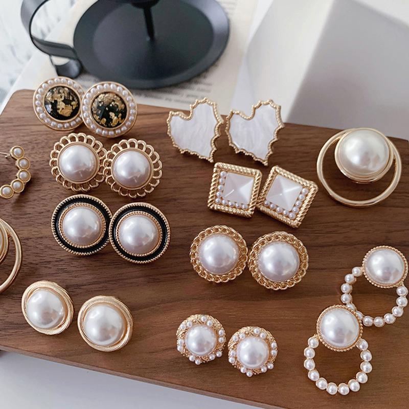 Clip-on & Screw Back Korean Design Elegant Simulated Pearl Big Round Clip On Earrings Non Pierced Baroque Ear Clips For Women Jewelry Wholes
Clip-on & Screw Back Korean Design Elegant Simulated Pearl Big Round Clip On Earrings Non Pierced Baroque Ear Clips For Women Jewelry Wholes