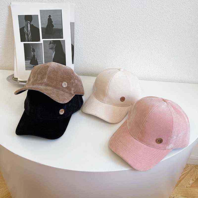 New Brown White Striped Corduroy Baseball Cap Fashion Thick Warm Winter Hats For Women Men Brand Hip Hop Face Caps Adjustable T220726, Pink
New Brown White Striped Corduroy Baseball Cap Fashion Thick Warm Winter Hats For Women Men Brand Hip Hop Face Caps Adjustable T220726, Pink