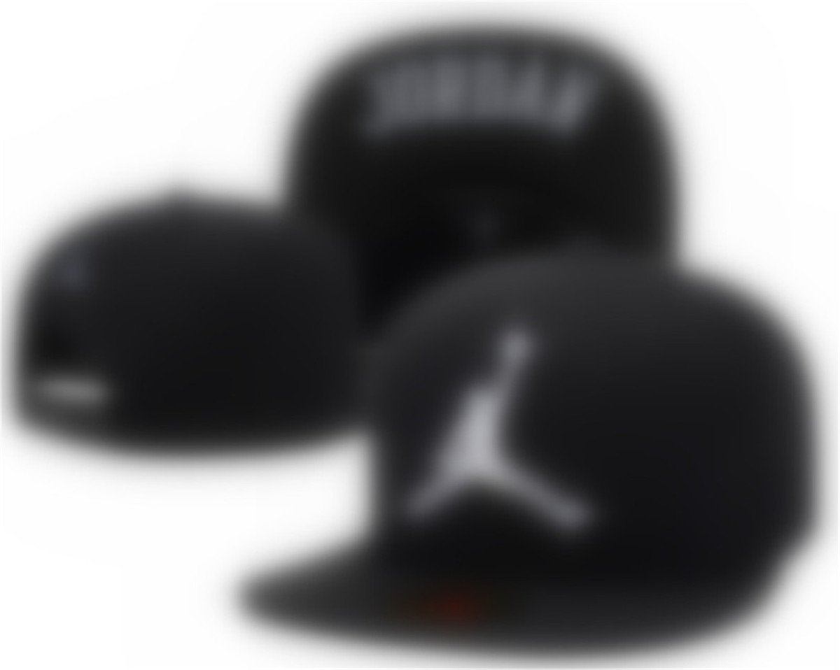 newest style fashion Embroidered Cotton Men Baseball Cap All Football Team Snapback Outdoor Sports Basketball Hats bone gorras A-23, 20
newest style fashion Embroidered Cotton Men Baseball Cap All Football Team Snapback Outdoor Sports Basketball Hats bone gorras A-23, 20