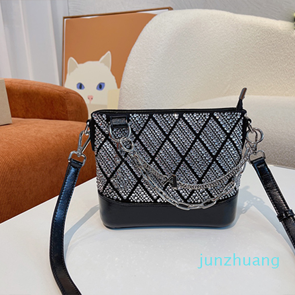Designer- Women retro Wandering bags bright piece full drill single shoulder oblique span bag female chain rhombic lattice bag trend, Black
Designer- Women retro Wandering bags bright piece full drill single shoulder oblique span bag female chain rhombic lattice bag trend, Black