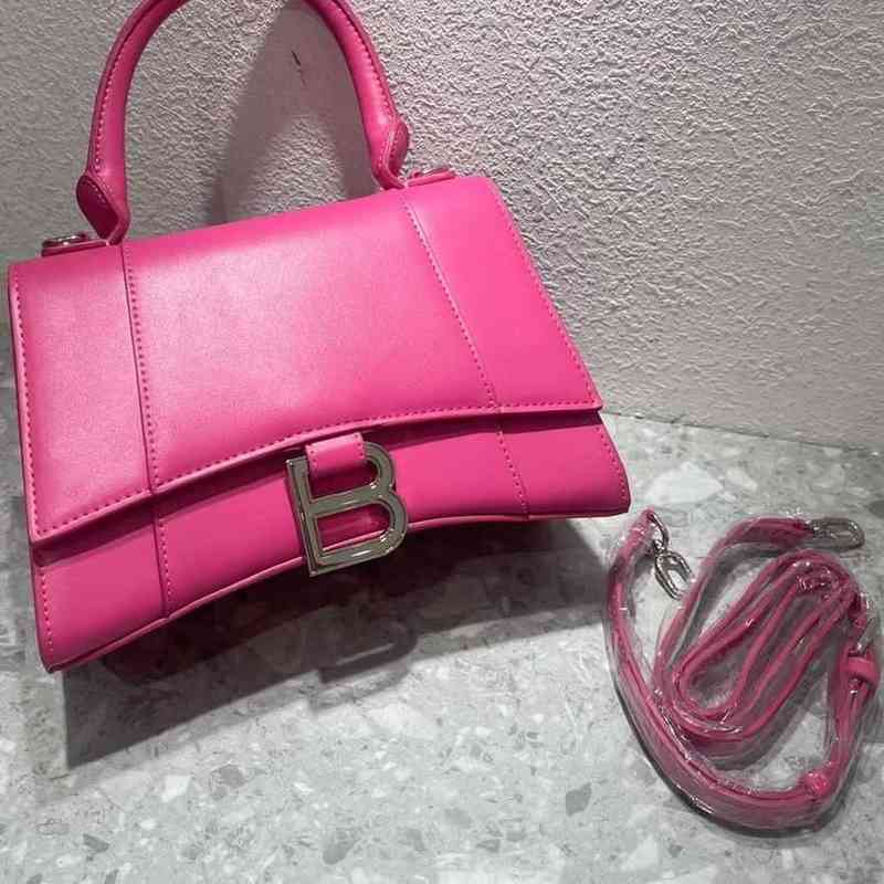 Designer bags high sense bale'ciga's new style handbag home hourglass bag advanced texture fashion niche Design Single Shoulder Messenger portable women's, Sky blue
Designer bags high sense bale'ciga's new style handbag home hourglass bag advanced texture fashion niche Design Single Shoulder Messenger portable women's, Sky blue